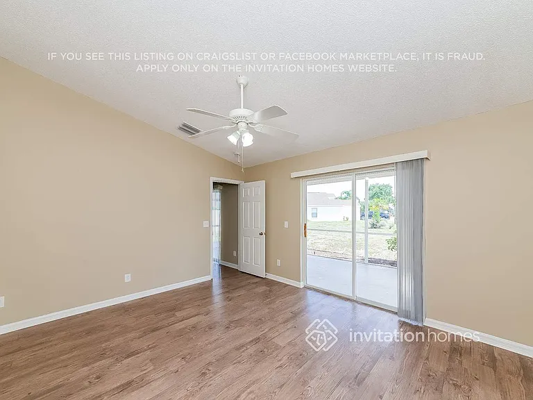 4635 Sanibel Way — Photo 11