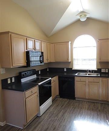5th image of 4613 Brookridge Ave
