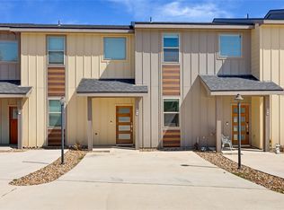 524 Palmer Dr, Leander, TX 78645