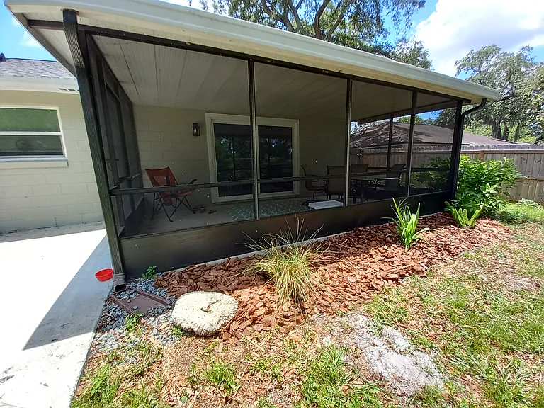2855 N Bermuda Ave — Photo 3
