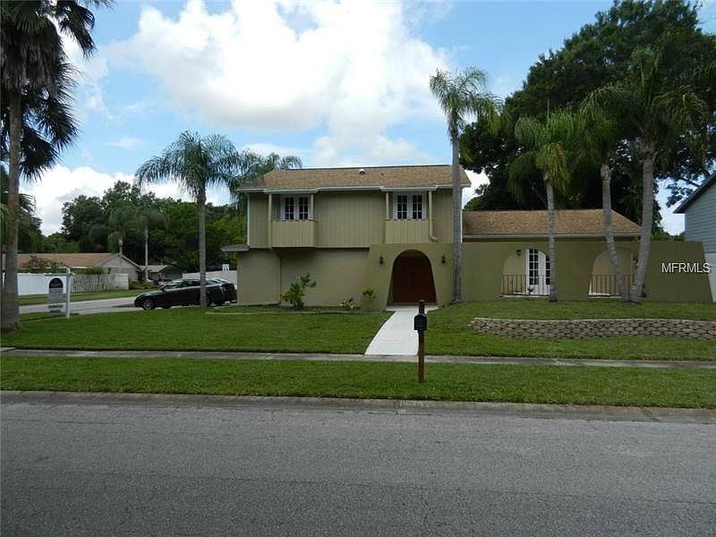 1st image of 15816 Knollview Dr