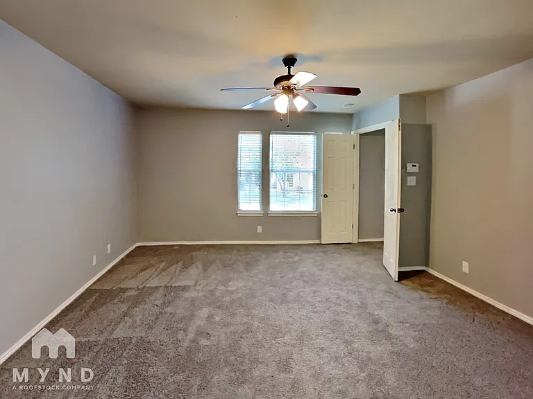 8606 Eagle Peak — Photo 12