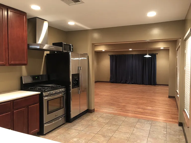 2257 S Florence Ave — Photo 13