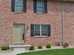 1930 Glenbridge Rd, Bloomington, IL 61704