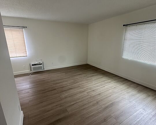 3rd image of 6150 Radford Ave APT 7