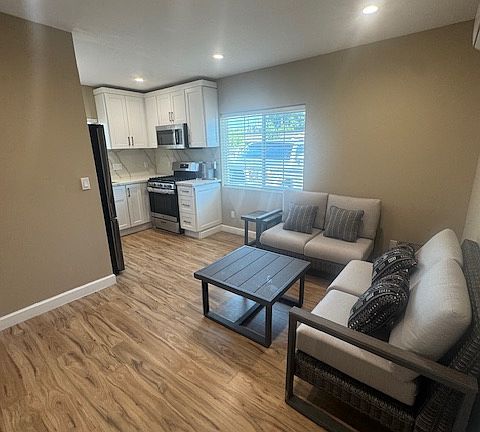 3rd image of 20515 Londelius St #20515