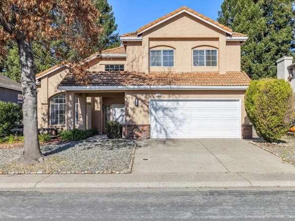 120 Elkins Cir, Folsom, CA 95630