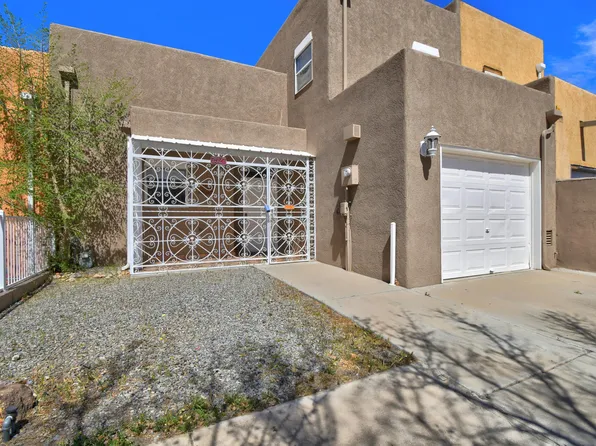 7527 Dixon Rd SE, Albuquerque, NM 87108