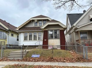 3733 N 10th St, Milwaukee, WI 53206