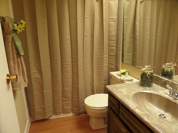 5th image of 909 E Kenilworth Ave Unit 301