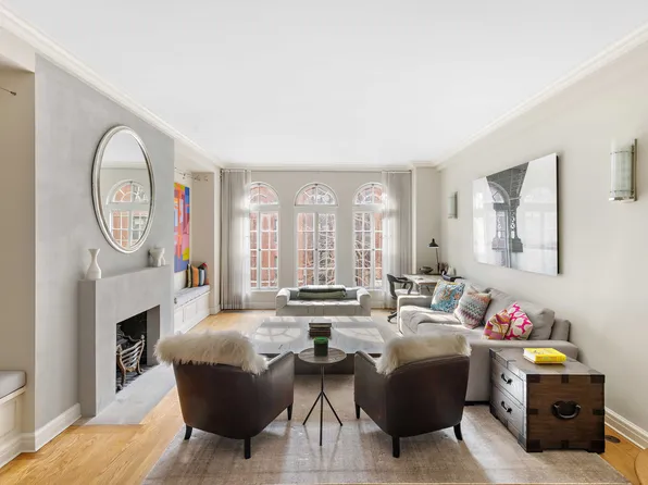 45 East 9th Street image 1 of 11