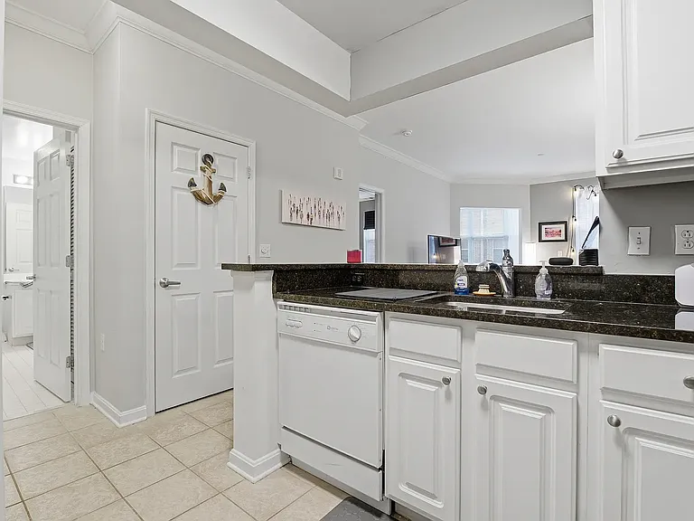 23 Pierside Dr #232 — Photo 5