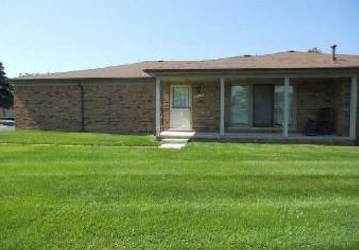 1st image of 49327 Glasco Ct