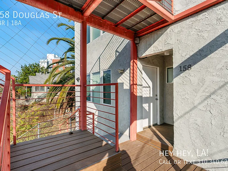 158 Douglas St — Photo 1