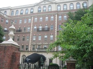 5621 Cary Street Rd #215, Richmond, VA 23226