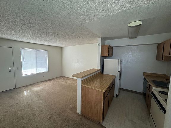 4th image of 3501-3525 E 3rd St #207