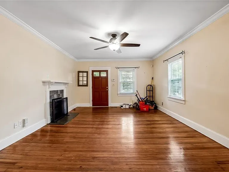 976 Hall Pl NW — Photo 7