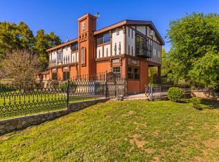 10480 Creek Rd, Oak View, CA 93022