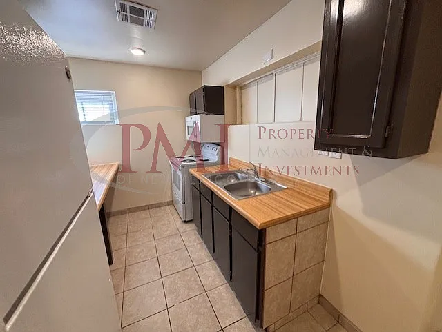 5425 Ledesma #4 — Photo 12