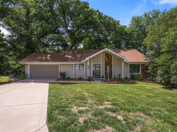 9 Huntsman Ct, Lake Saint Louis, MO 63367
