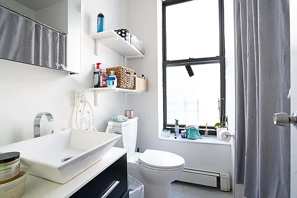 Rented by Avenues Real Estate | media 4