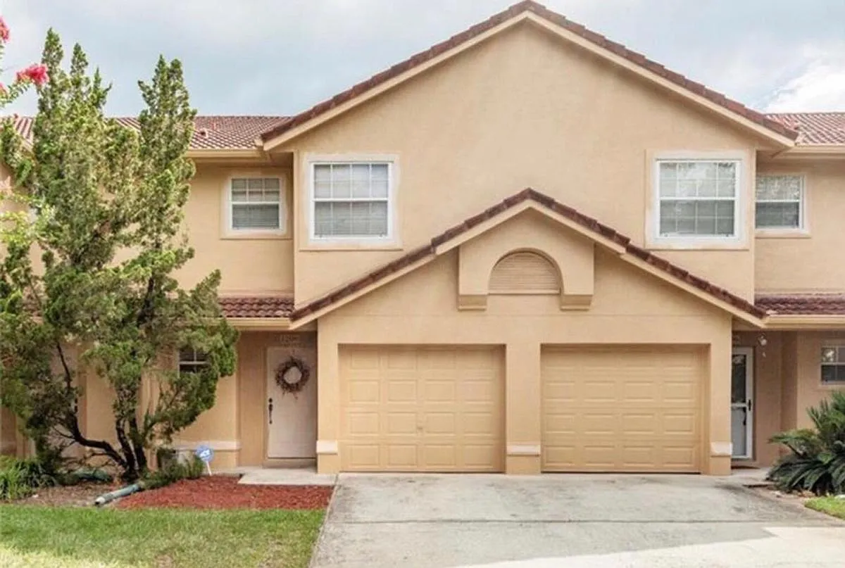 1208 N Fairway Drive — Photo 1