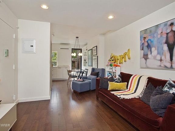 5th image of 244 E 32nd St APT 4