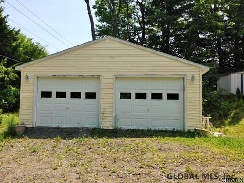 3rd image of 453 LUTHERANVILLE Road