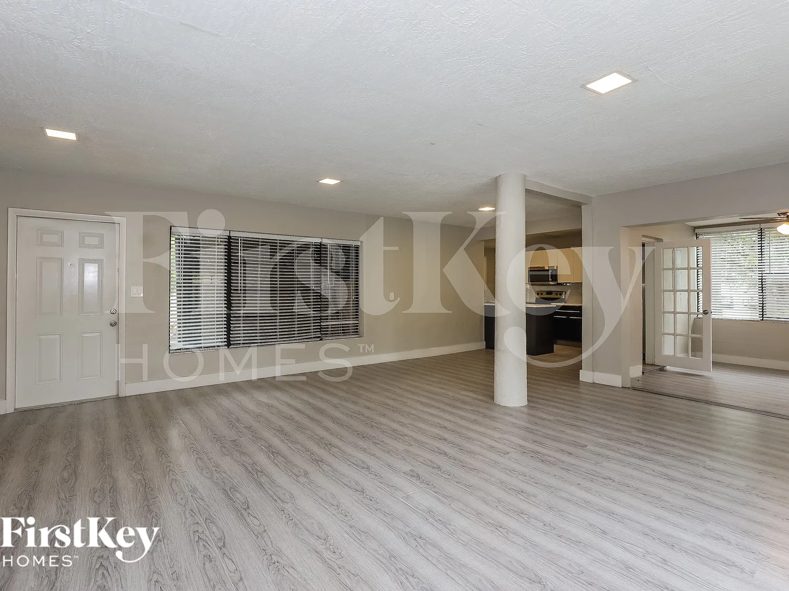 4 bed, 2.0 bath, 1825 sqft, $3,420 — Photo 4
