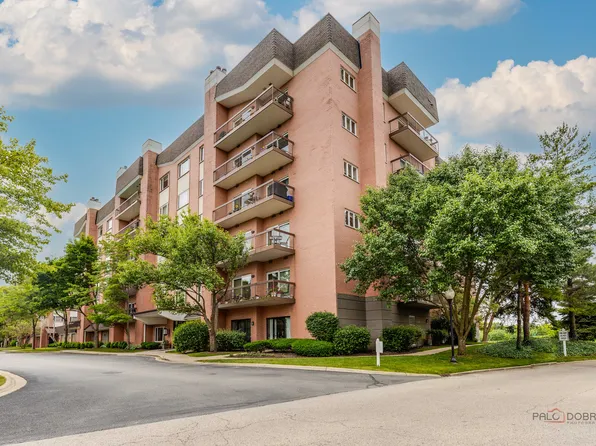 211 Rivershire Ln APT 601, Lincolnshire, IL 60069