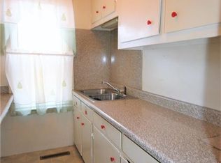 14 Randall St, Pawtucket, RI 02860