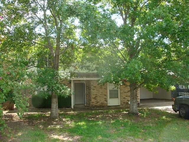 1st image of 905 Garden Path Dr