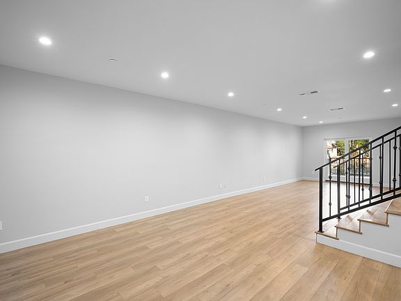 5th image of 357 Harvey Dr #102