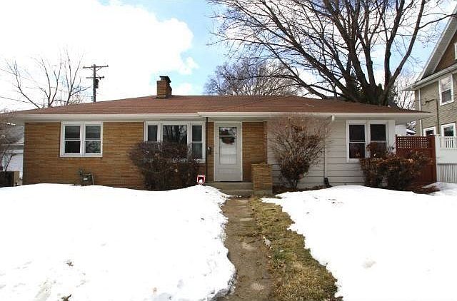 1st image of 225 Hamline Ave S