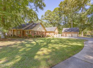2404 Riddick Rd, Elizabeth City, NC 27909