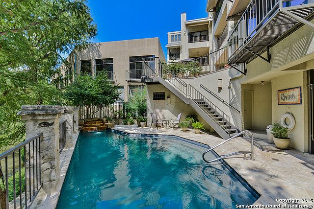 1st image of 1022 NAVARRO ST #205