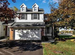 2 Hillcrest Hts, Buffalo, NY 14224