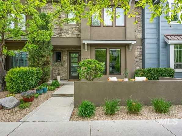 3816 E Parkcenter Blvd, Boise, ID 83716