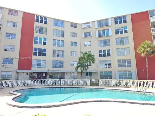 1475 NE 125th Ter APT 110B1, North Miami, FL 33161