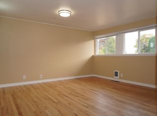 8017 16th Ave NE #A, Seattle, WA 98115