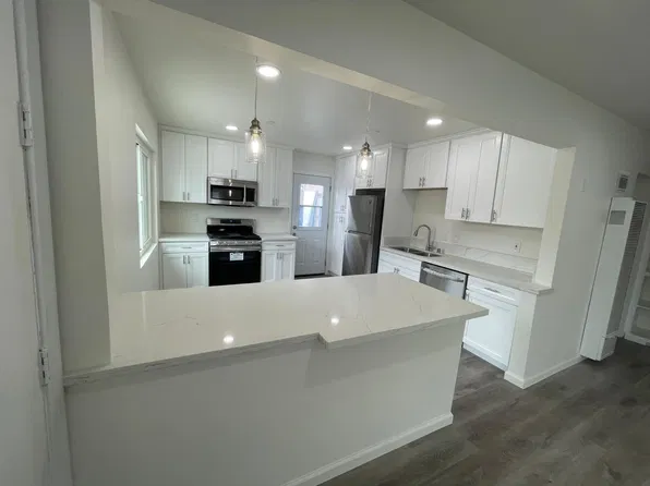 322 S 49th St, San Diego, CA 92113