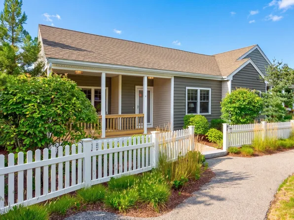 4 Dorset Ln #4, Plymouth, MA 02360