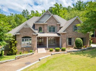 9547 Legacy Oaks Dr, Ooltewah, TN 37363