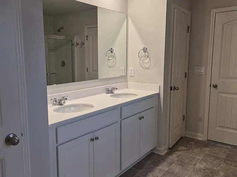 949 Brookfield Dr — Photo 10