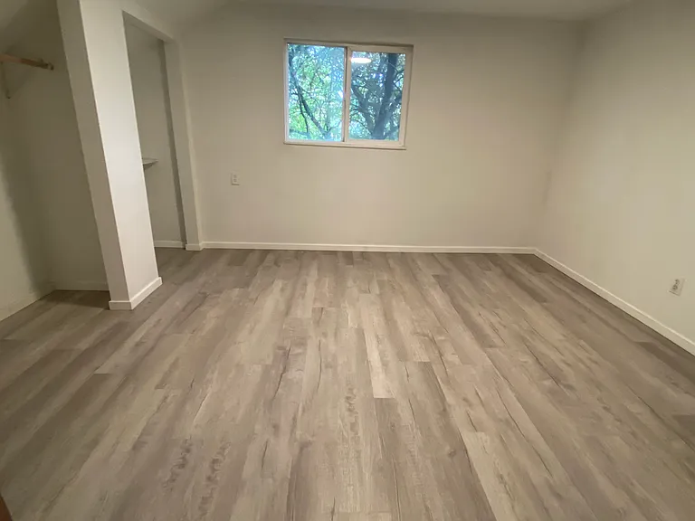 9438 23rd Ave SW — Photo 5