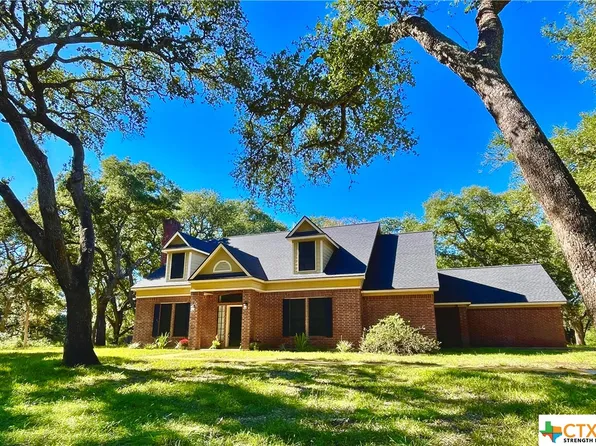 1412 Westpark Ave, Victoria, TX 77905