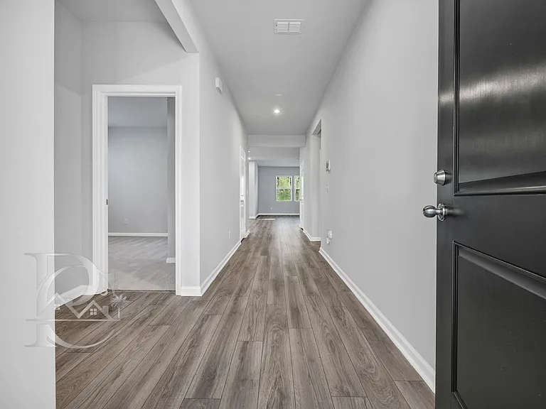 1161 Eagleston Way — Photo 3