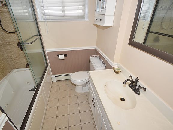 3rd image of 3506 Weidner Ave
