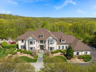 3 Winthrop Gait Rd, Sparta, NJ, 07871