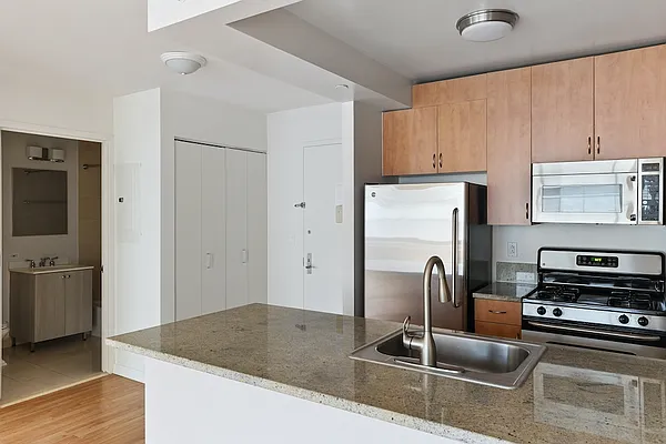 Rented by Gotham Organization | media 3